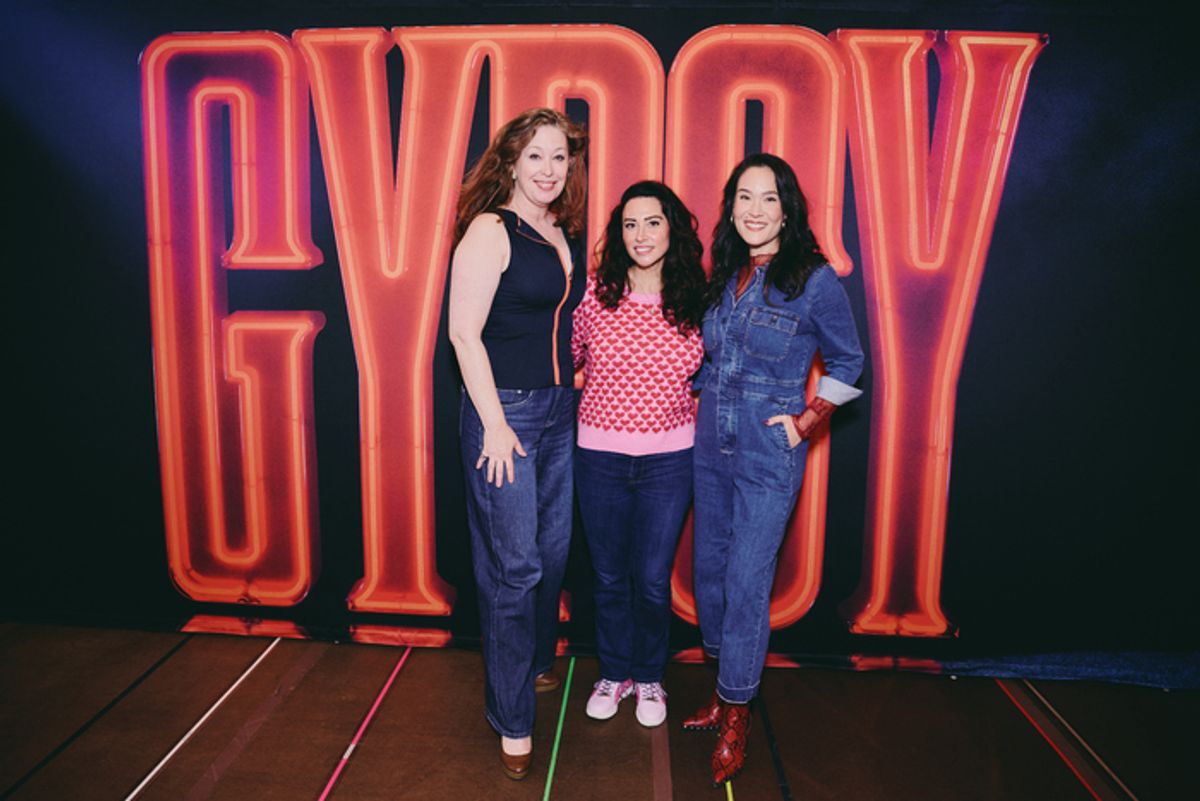 Mylinda Hull, Lesli Margherita, and Lili Thomas  at 