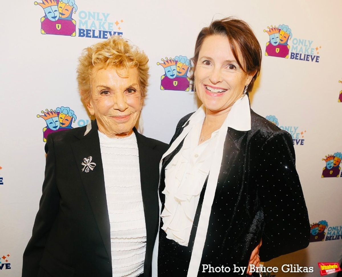 Dena Hammerstein and Jennifer Hammerstein at 
