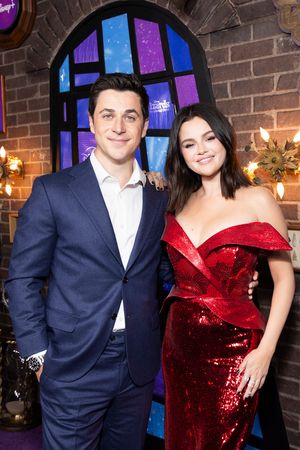 DAVID HENRIE (EXECUTIVE PRODUCER), SELENA GOMEZ (EXECUTIVE PRODUCER) @ BroadwayWorld DAVID HENRIE (EXECUTIVE PRODUCER), SELENA GOMEZ (EXECUTIVE PRODUCER) Photo