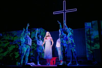 Alyse Alan Louis and cast Photo