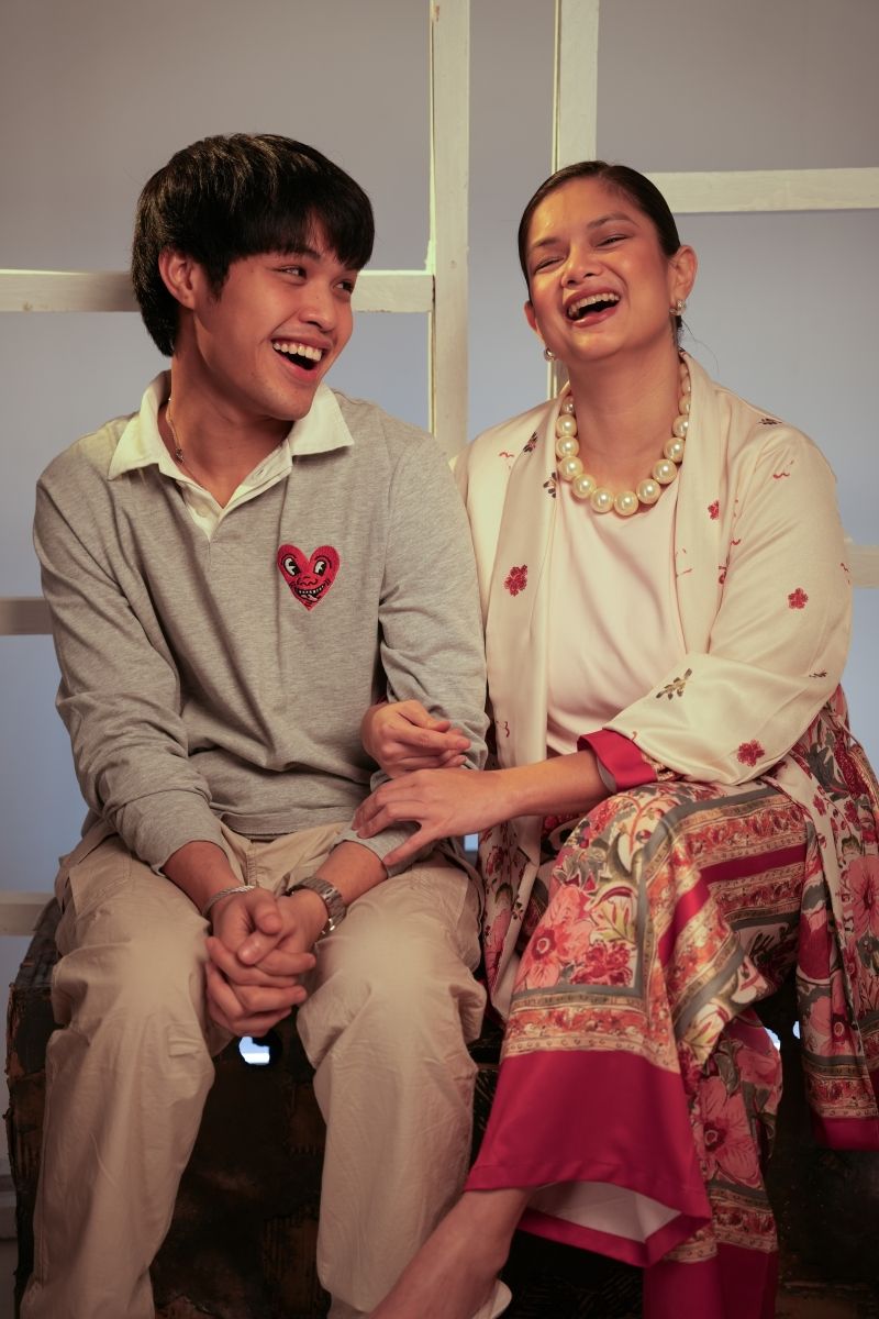 Elijah Canlas, Meryll Soriano Return to Theater in EMULSYON Image