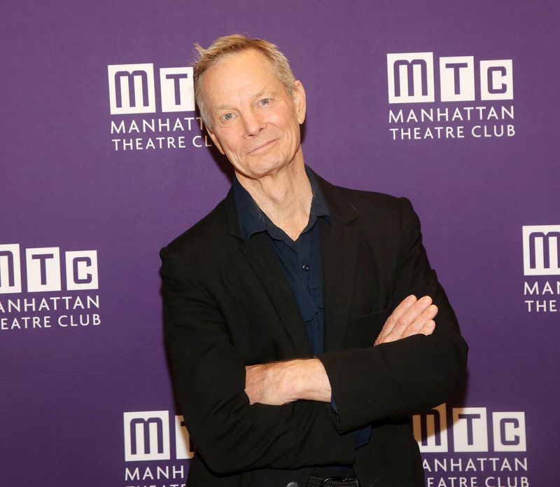 Photos: Manhattan Theatre Club's EUREKA DAY Cast Meets the Press — photo 4 of 23