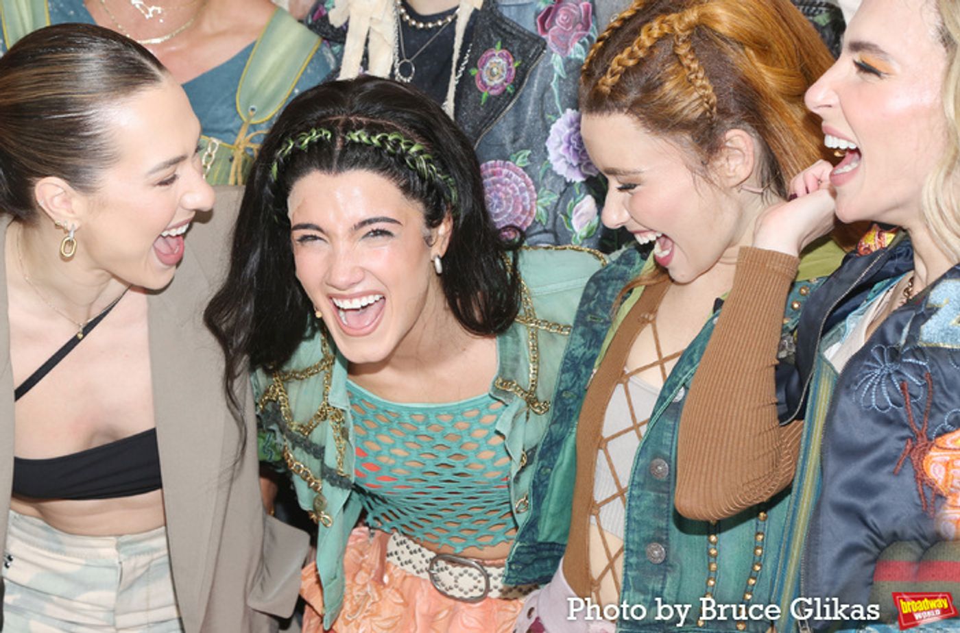 Photos: Charli D'Amelio & More Join Cast of & JULIET  Image