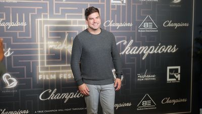Alex Esola Photo