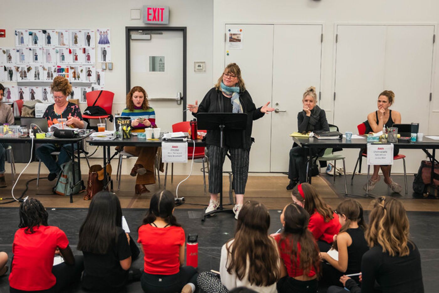 Photos: ANNIE Tour in Rehearsal Ahead of New York City Run  Image