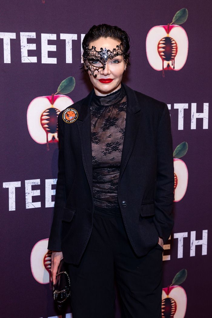 Photos: Inside TEETH Opening Night at New World Stages — photo 16 of 34