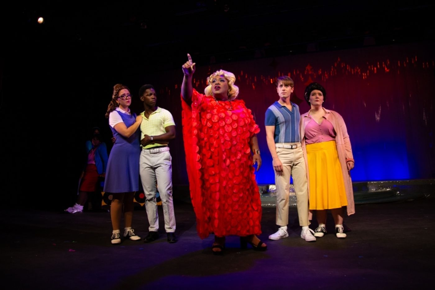 HAIRSPRAY at Out Front Theatre Company; photo credit Sydney Lee