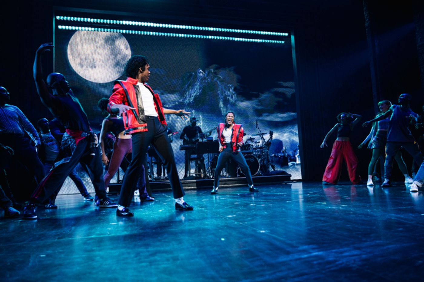 Photos: MJ on Broadway Presents Post-Show Performance of 'Thriller' Photos: MJ on Broadway Presents Post-Show Performance of 'Thriller' Image