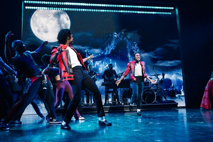 Photos: MJ on Broadway Presents Post-Show Performance of 'Thriller' — photo 2 of 12