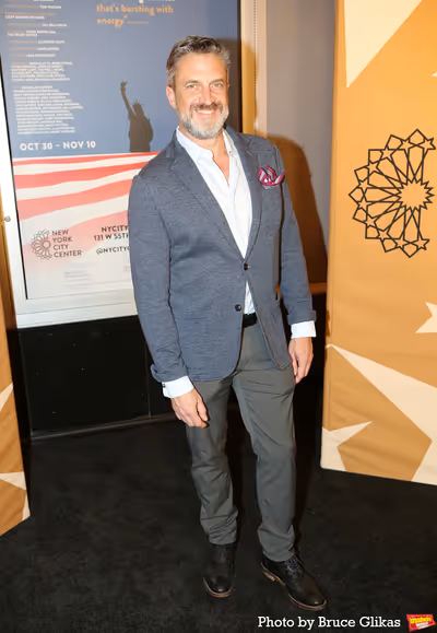 Raúl Esparza Photo