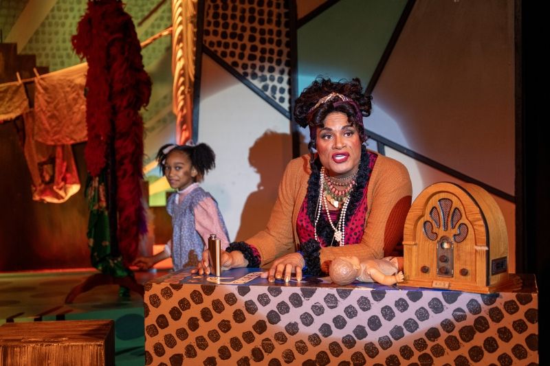 Review: ANNIE at Theatre South Playhouse Image