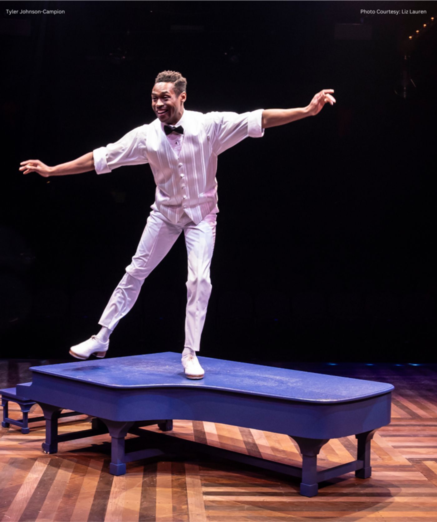 Video/Photos: Irving Berlin's WHITE CHRISTMAS At Marriott Theatre Video/Photos: Irving Berlin's WHITE CHRISTMAS At Marriott Theatre Image