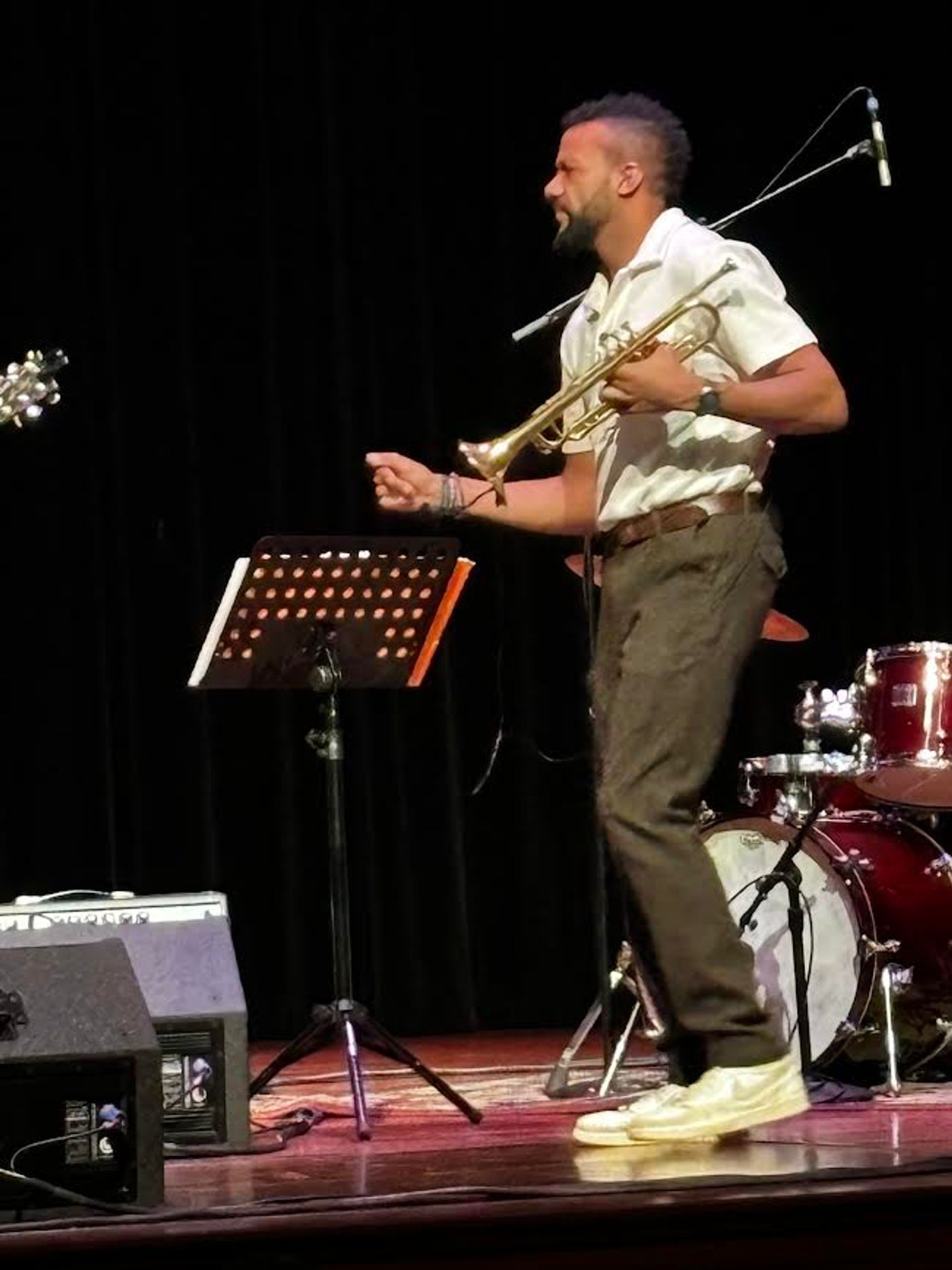 Review: JON LAMPEY at Lincoln Theatre  Image