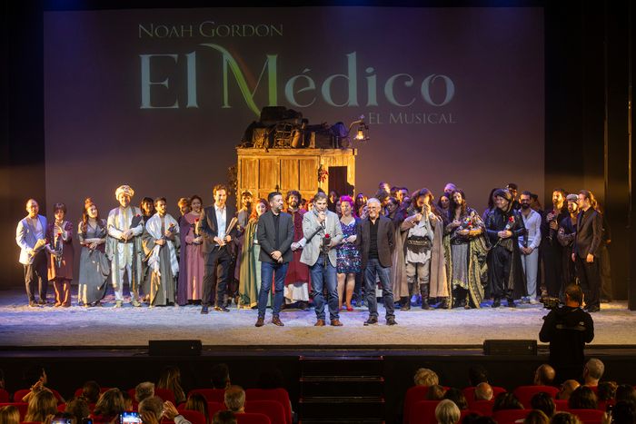 PHOTOS: Así fue la noche de estreno de EL MÉDICO en Barcelona PHOTOS: Así fue la noche de estreno de EL MÉDICO en Barcelona Image