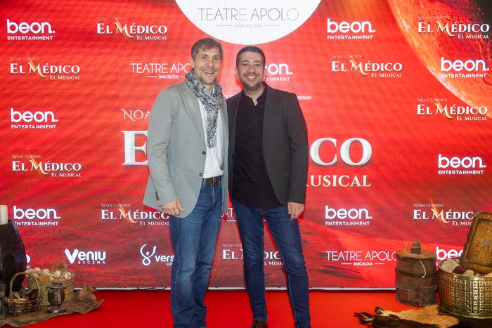 PHOTOS: Así fue la noche de estreno de EL MÉDICO en Barcelona PHOTOS: Así fue la noche de estreno de EL MÉDICO en Barcelona Image