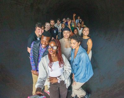 Sixteen members of the cast and crew will participate in a short meet-and-greet, phot Photo