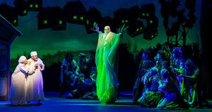 Valerie Perri, Jason Alexander, Gwen Hollander and Company @ BroadwayWorld Valerie Perri, Jason Alexander, Gwen Hollander and Company Photo