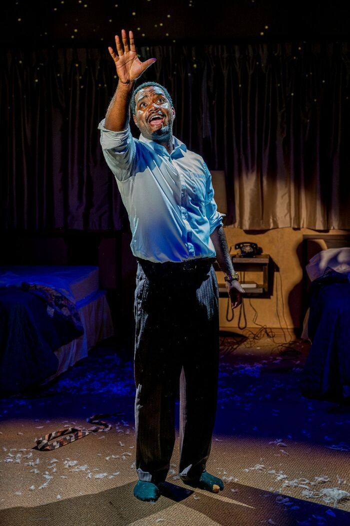 Photos: THE MOUNTAINTOP at American Stage — photo 1 of 5