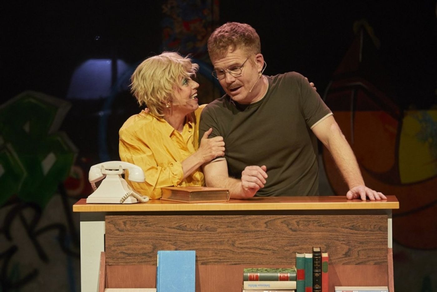 Review: FREI UND GRENZENLOS at Weyher Theater Review: FREI UND GRENZENLOS at Weyher Theater Image