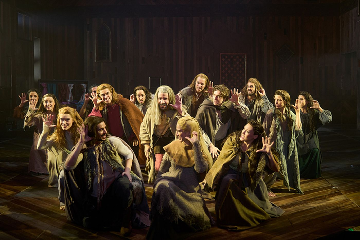 PHOTOS: Primeras imágenes de LOS PILARES DE LA TIERRA en el EDP Gran Vía de Madrid PHOTOS: Primeras imágenes de LOS PILARES DE LA TIERRA en el EDP Gran Vía de Madrid Image