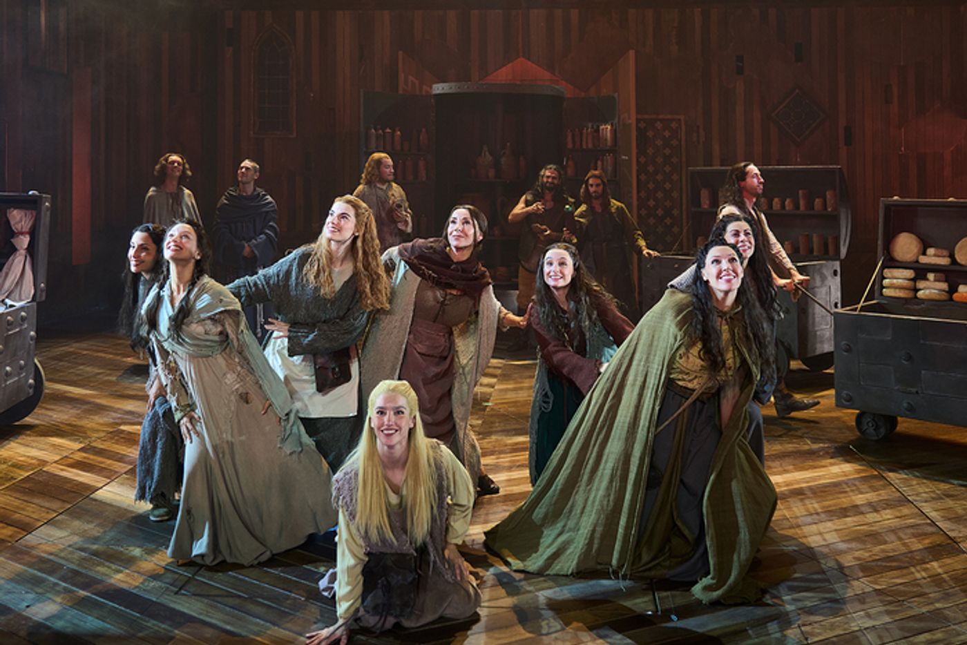 PHOTOS: Primeras imágenes de LOS PILARES DE LA TIERRA en el EDP Gran Vía de Madrid PHOTOS: Primeras imágenes de LOS PILARES DE LA TIERRA en el EDP Gran Vía de Madrid Image