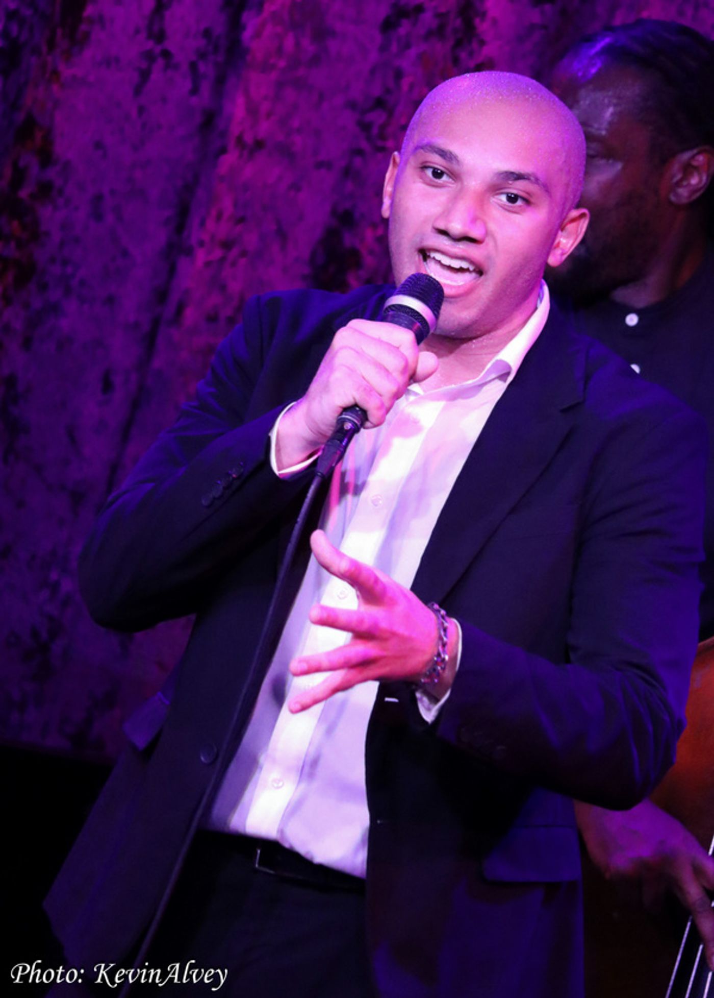 Photos: John Manzari Sings And Taps In RECENTER At Birdland  Image