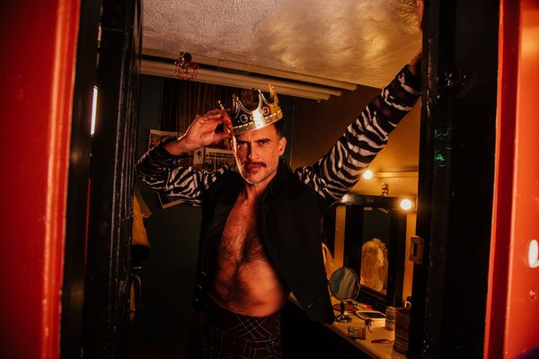 Cheyenne Jackson Photo