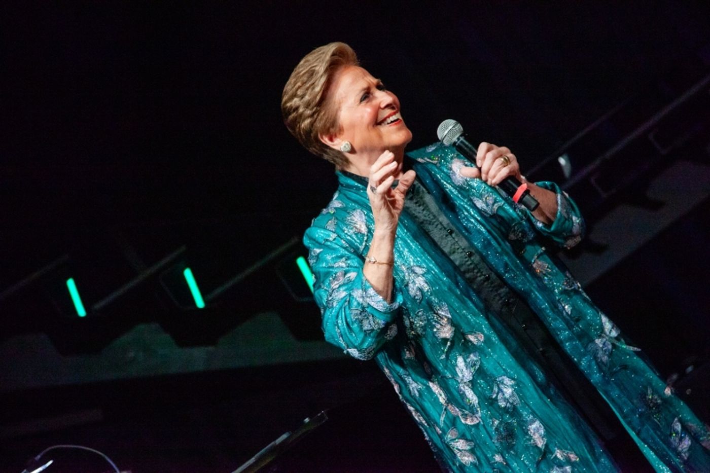 Review: Lorna Dallas Picture Perfect In SNAPSHOTS at Chelsea Table + Stage Review: Lorna Dallas Picture Perfect In SNAPSHOTS at Chelsea Table + Stage Image