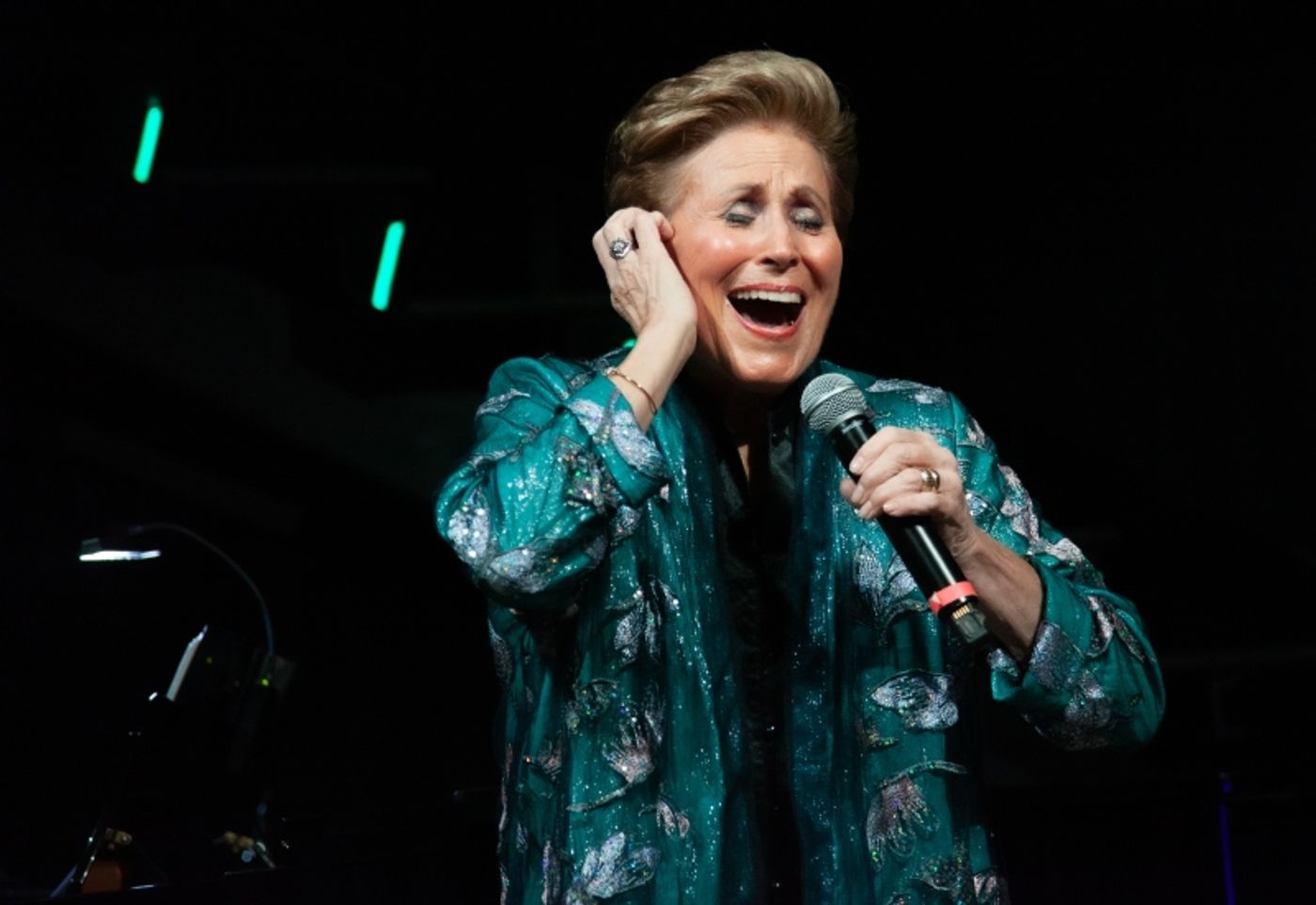 Review: Lorna Dallas Picture Perfect In SNAPSHOTS at Chelsea Table + Stage Review: Lorna Dallas Picture Perfect In SNAPSHOTS at Chelsea Table + Stage Image