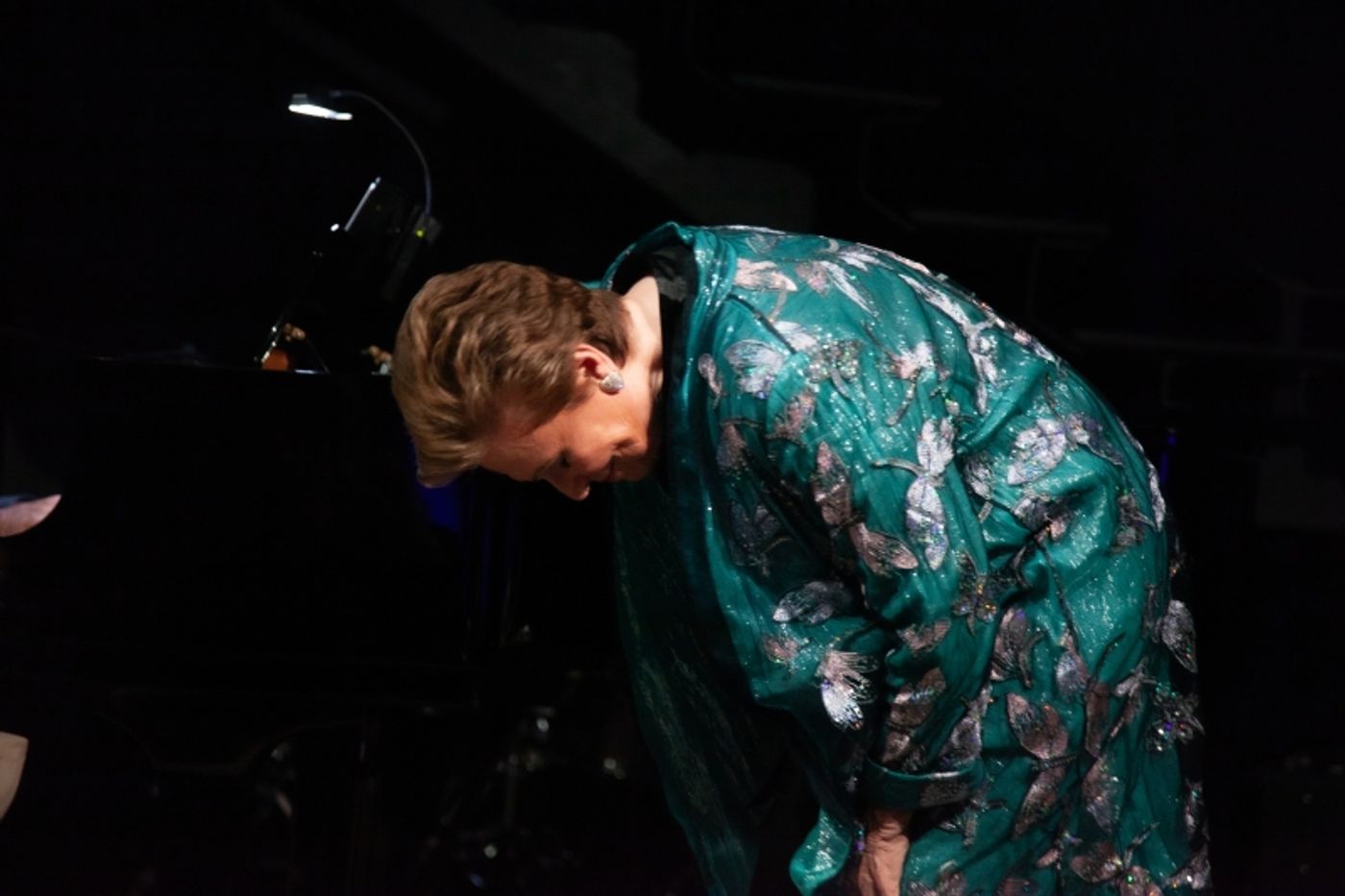 Review: Lorna Dallas Picture Perfect In SNAPSHOTS at Chelsea Table + Stage Review: Lorna Dallas Picture Perfect In SNAPSHOTS at Chelsea Table + Stage Image