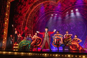Robert Petkoff and the Cast of MOULIN ROUGE! North American @ BroadwayWorld Robert Petkoff and the Cast of MOULIN ROUGE! North American Photo