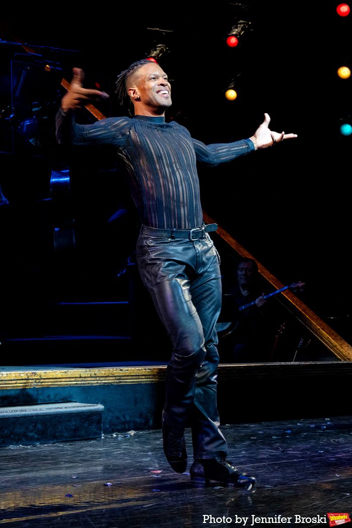 Photos: CHICAGO Celebrates 28 Years on Broadway — photo 3 of 28