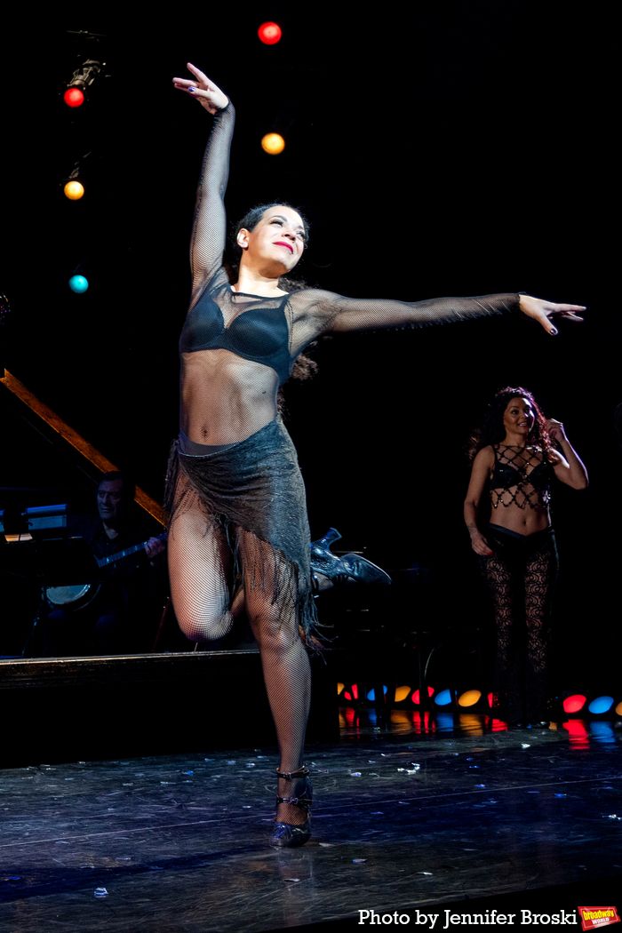 Photos: CHICAGO Celebrates 28 Years on Broadway — photo 6 of 28