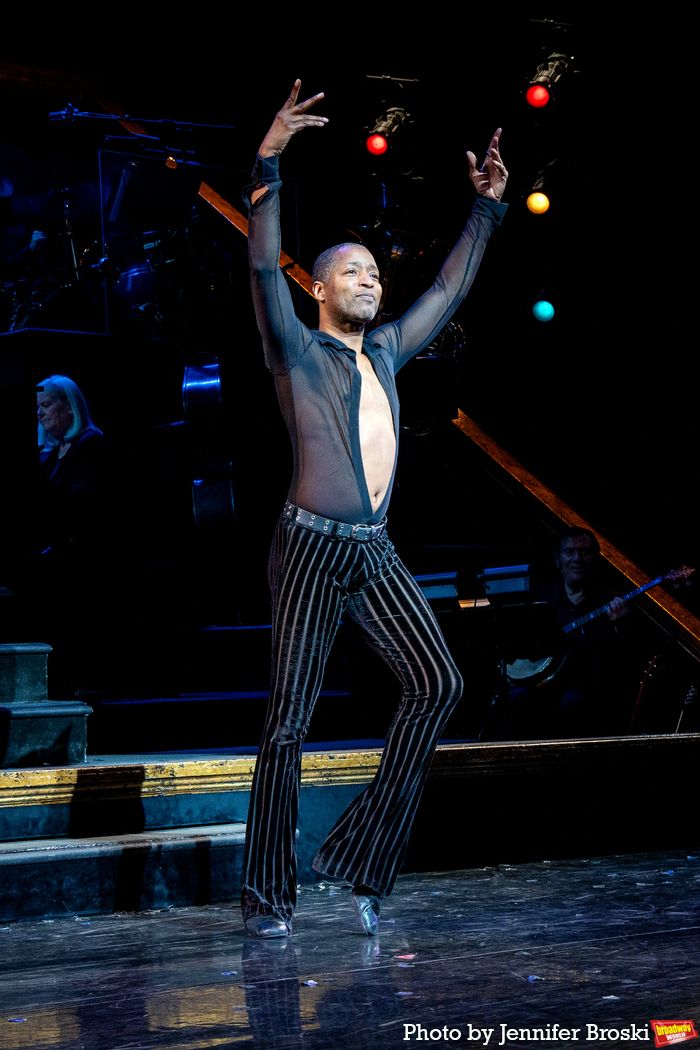 Photos: CHICAGO Celebrates 28 Years on Broadway — photo 9 of 28