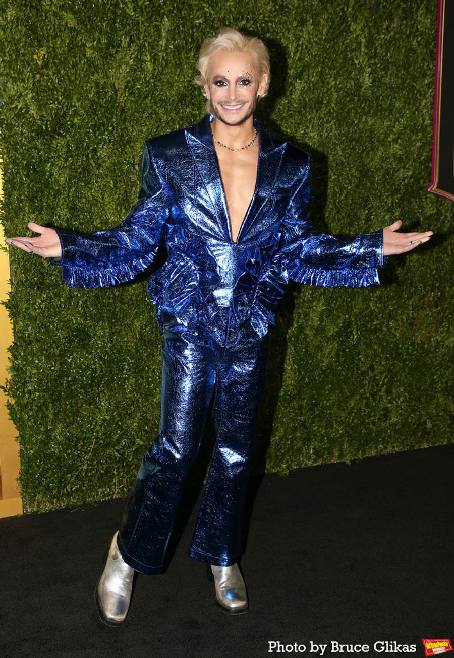 Photos: Ariana Grande, Cynthia Erivo and More at the WICKED NYC Premiere Image