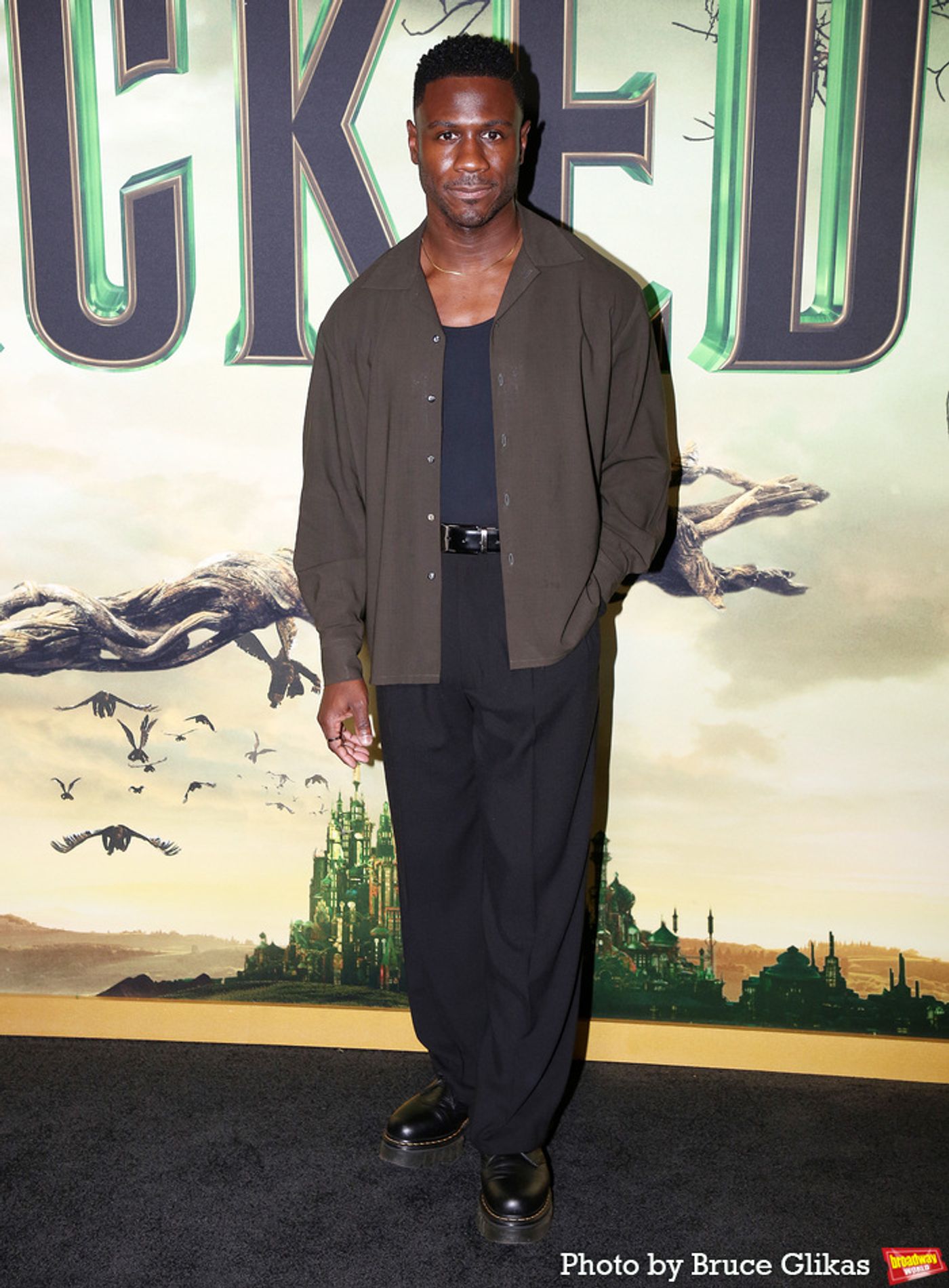 Photos: Ariana Grande, Cynthia Erivo and More at the WICKED NYC Premiere  Image