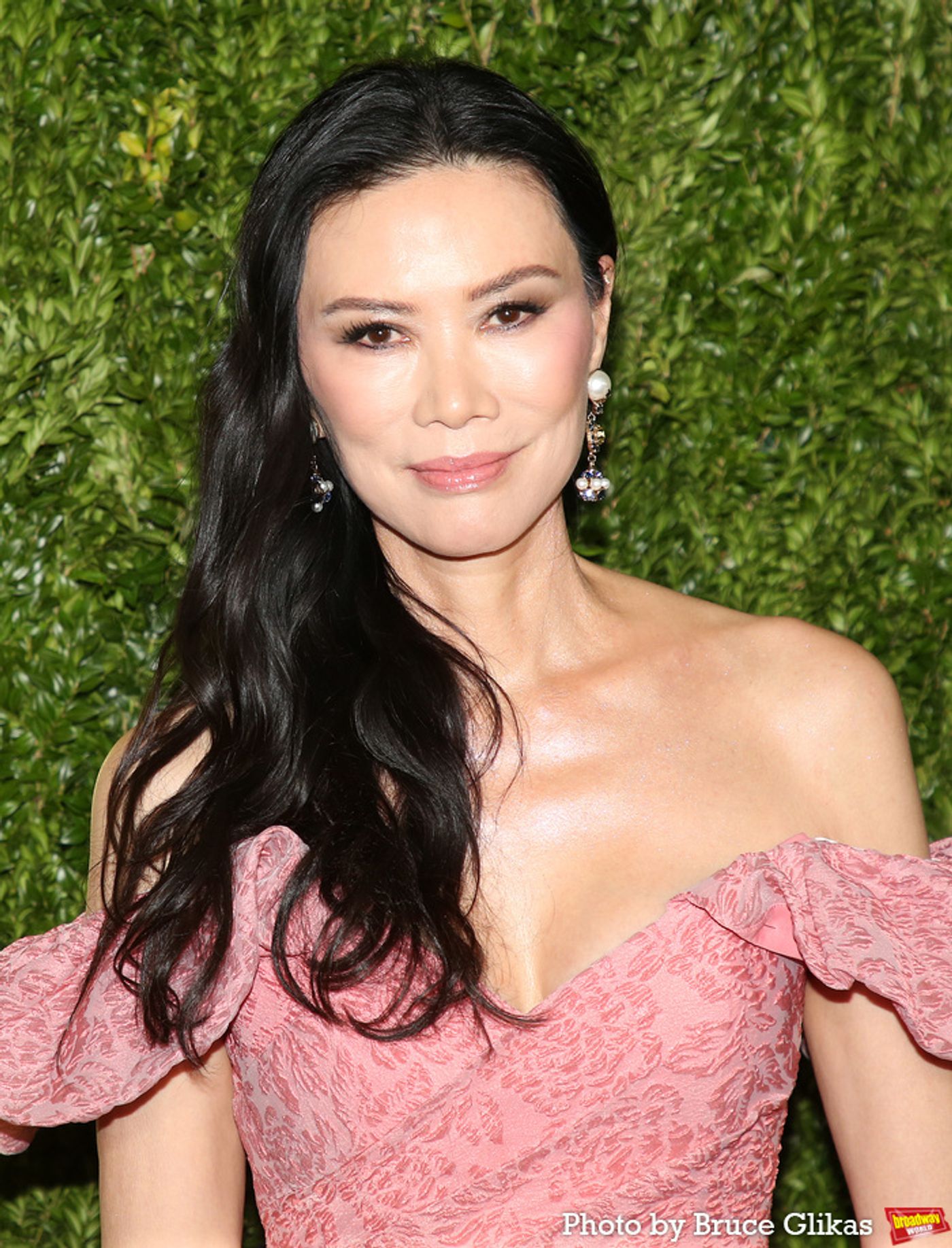 Photos: Ariana Grande, Cynthia Erivo and More at the WICKED NYC Premiere  Image