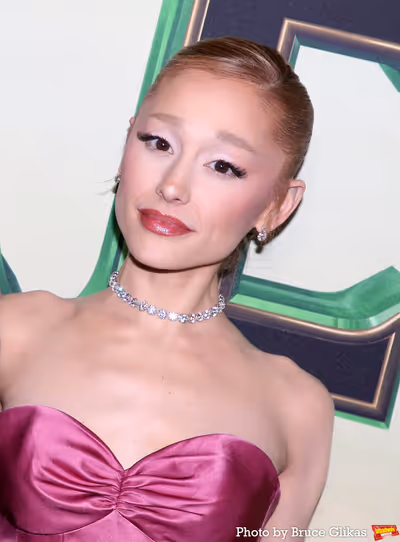 Ariana Grande Photo