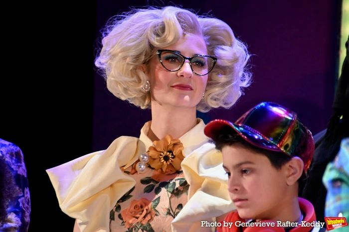 Photos: Cast of CHARLIE AND THE CHOCOLATE FACTORY Takes Opening Night Bows  Image
