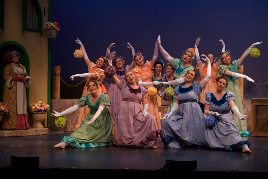 Interview: Hannah Holmes Dishes on G&S's RUDDIGORE at Gerald W. Lynch Theater Image