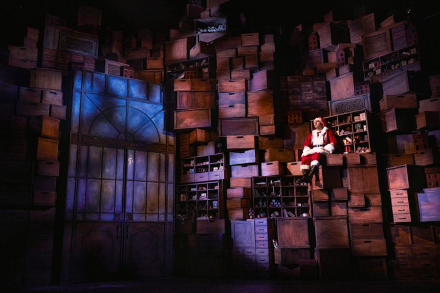 Photos: A CHRISTMAS CAROL(ISH) At Transfers To The West End This Christmas Image