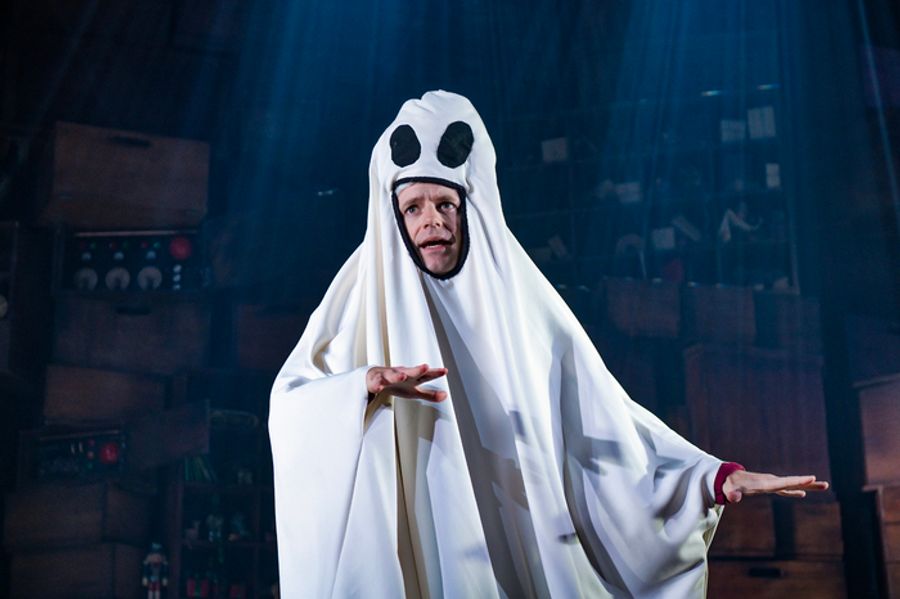 Photos: A CHRISTMAS CAROL(ISH) At Transfers To The West End This Christmas Image