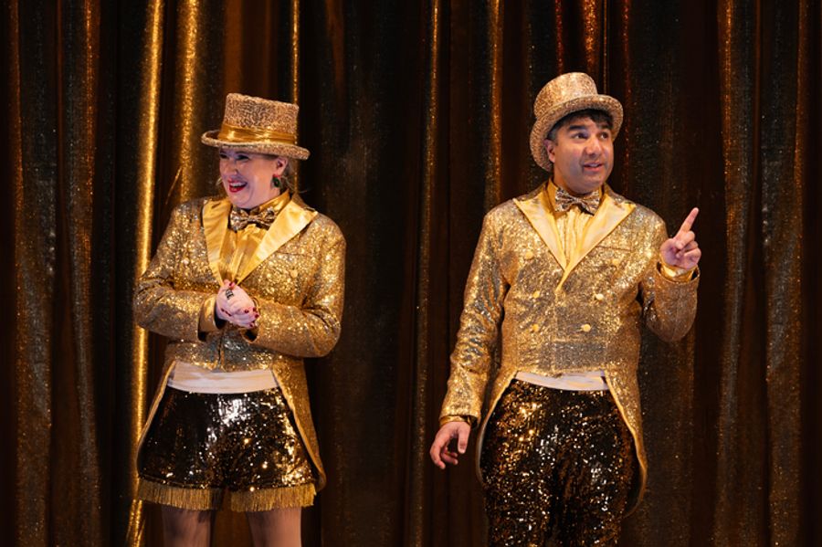 Photos: A CHRISTMAS CAROL(ISH) At Transfers To The West End This Christmas Image