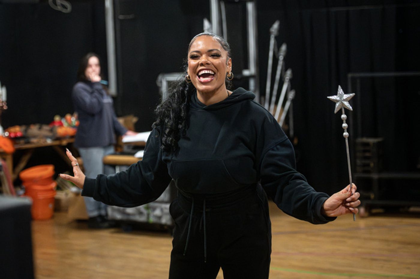Photos: Wolverhampton Grand Theatre's BEAUTY AND THE BEAST Panto In Rehearsal Photos: Wolverhampton Grand Theatre's BEAUTY AND THE BEAST Panto In Rehearsal Image