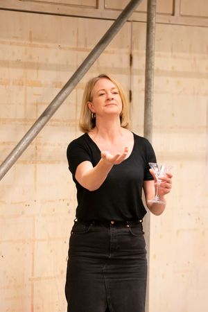 Annette McLaughlin @ BroadwayWorld Annette McLaughlin Photo