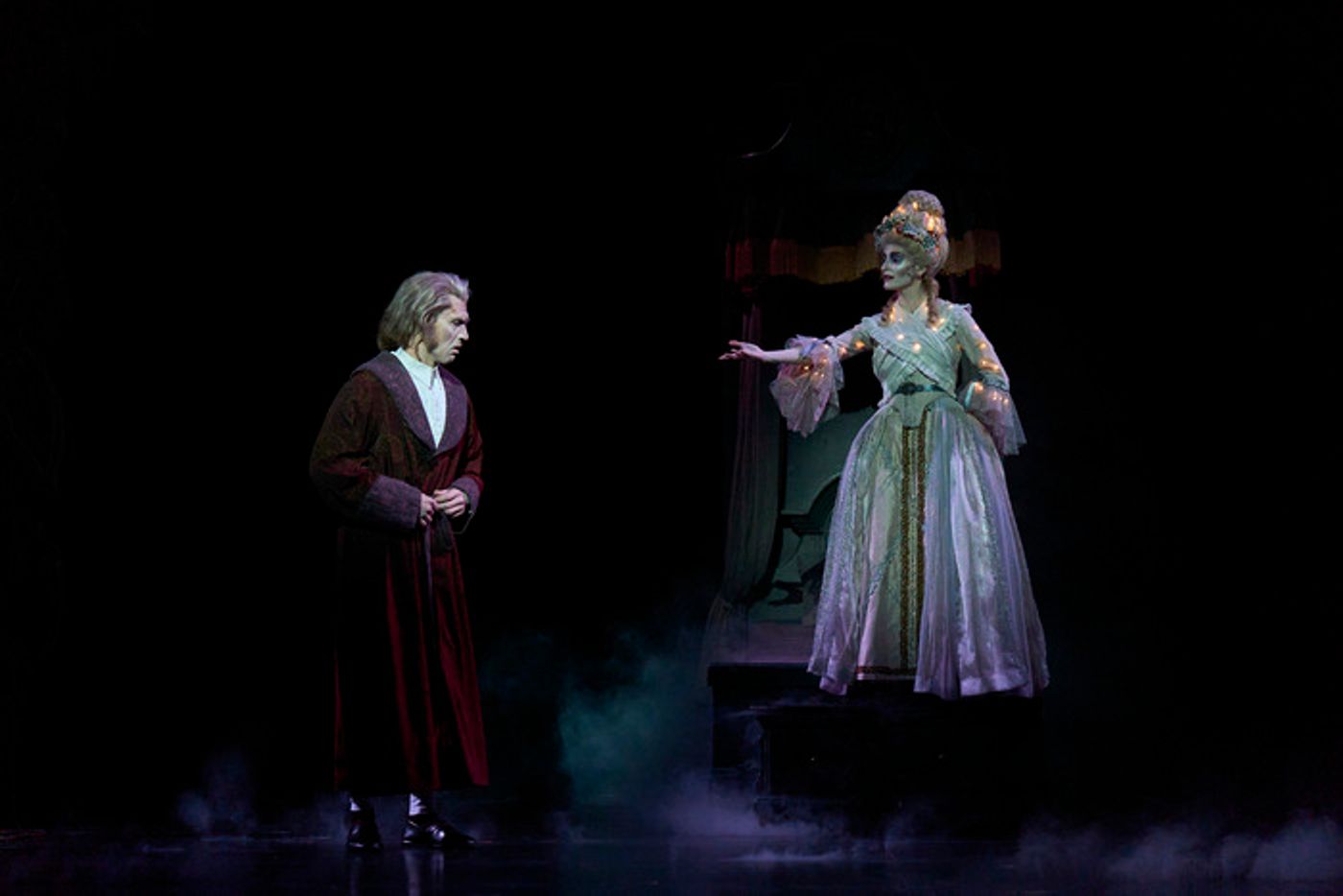 Photos: A CHRISTMAS CAROL at Great Lakes Theater  Image