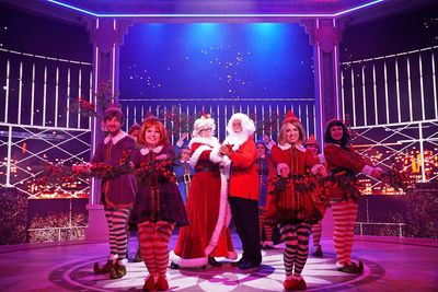 Frank Thompson, Samantha Grace Sostak and the Cast of What A Wonderful Worl Photo