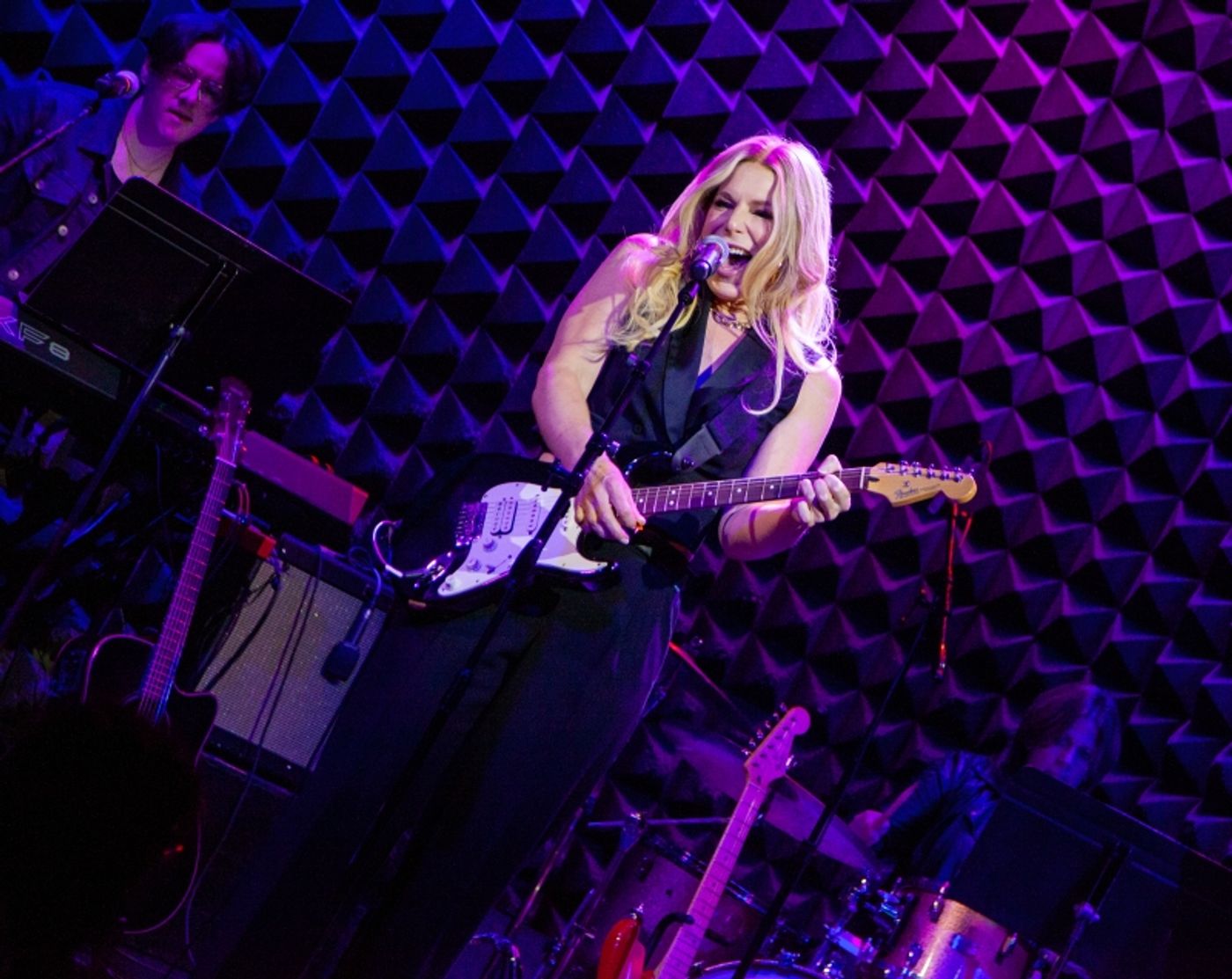 Review: LISA STEPHEN FRIDAY Leads A Rock Revolution at Joe's Pub Review: LISA STEPHEN FRIDAY Leads A Rock Revolution at Joe's Pub Image