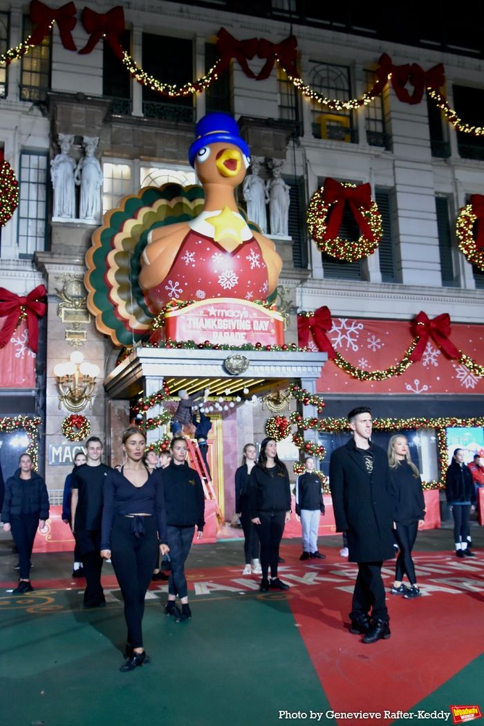 Photos: Idina Menzel, Charli D'Amelio & More Rehearse for the 2024 Macy's Thanksgiving Day Parade  Image