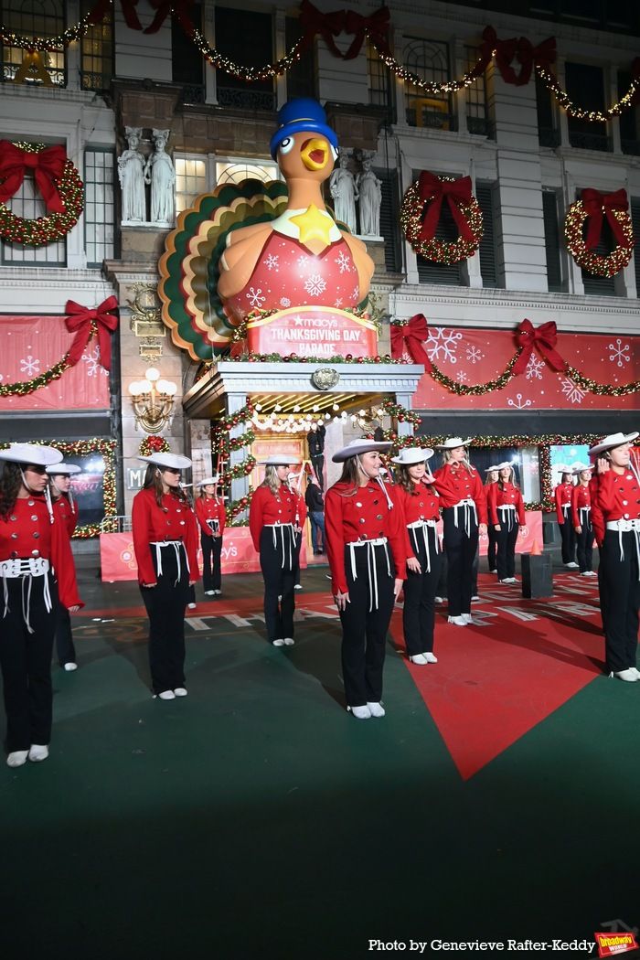 Photos: Idina Menzel, Charli D'Amelio & More Rehearse for the 2024 Macy's Thanksgiving Day Parade  Image